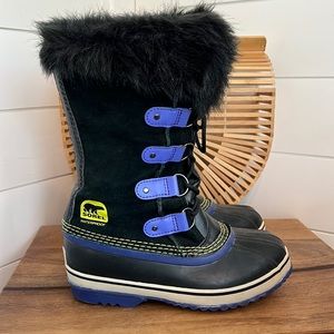 Sorel girls Joan of arctic water proof boot